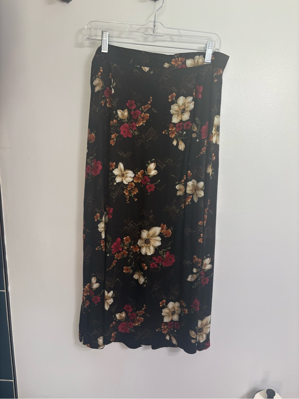 Vintage Black Floral Midi Skirt Women's Skirt 1X Whimsigoth 90s Grunge Revival